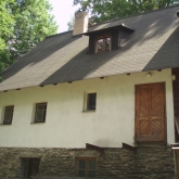 Pohled ze dvorku